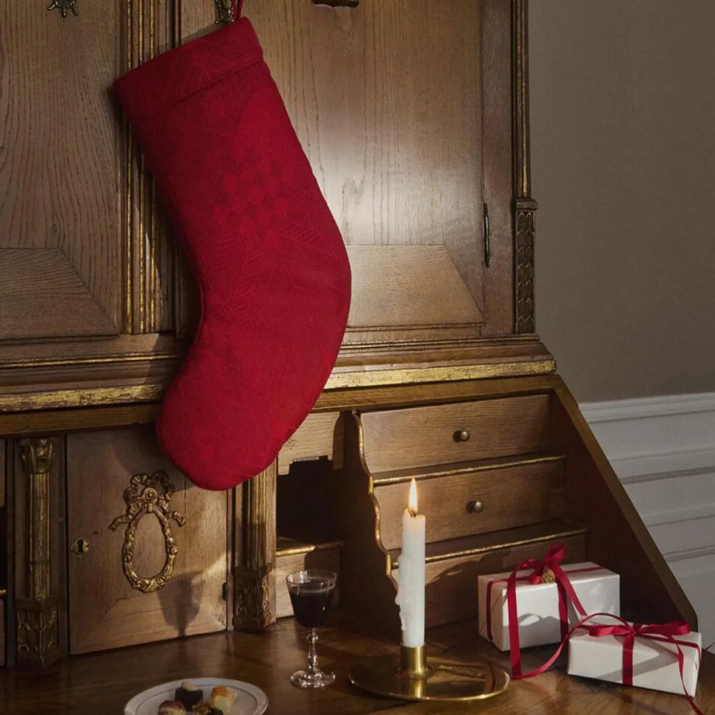 CHRISTMASjulesokk, deep red