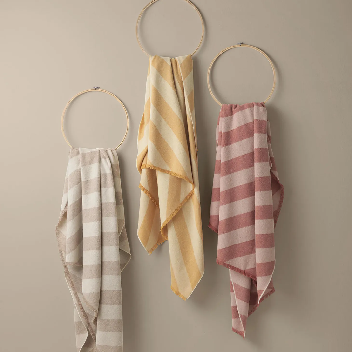 Fishbone pledd, yellow ocher