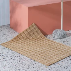 Grid Chocolate Strawberry Dørmatte