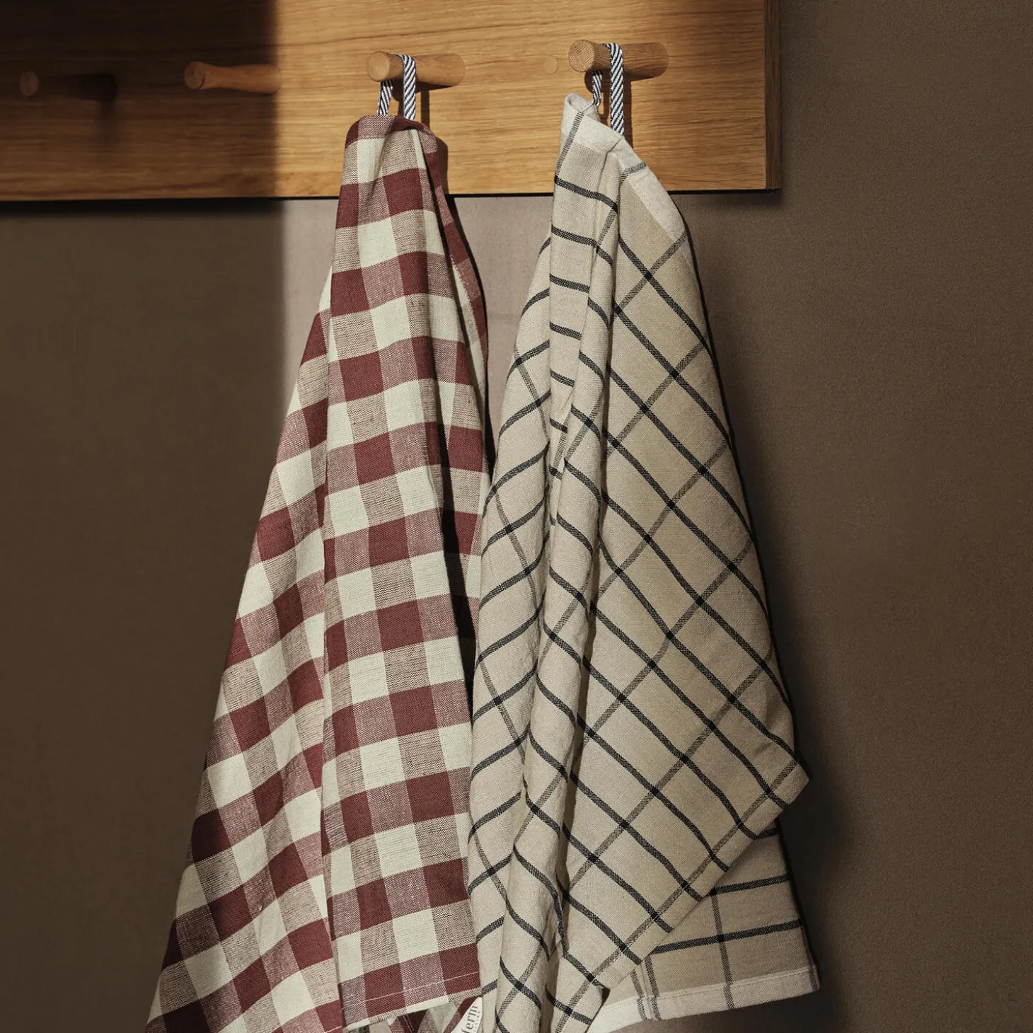 Hale Tea Towel, cinnamon/grey green