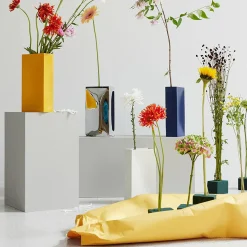 Into vase, lysgrå