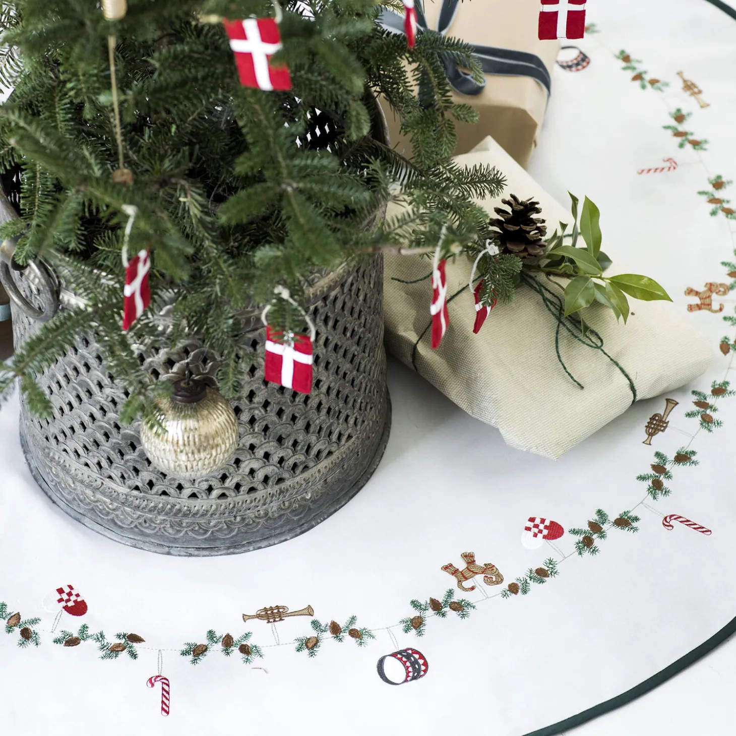 Juletreteppe, hvit
