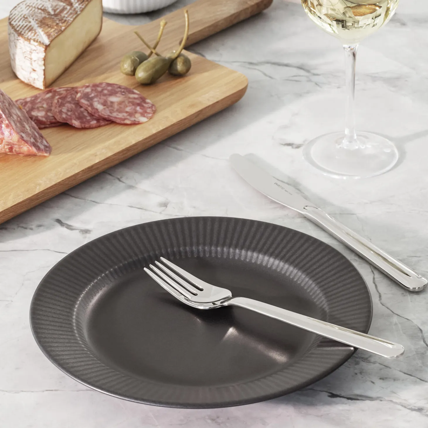Legio Nova Frokosttallerken 22 cm, black