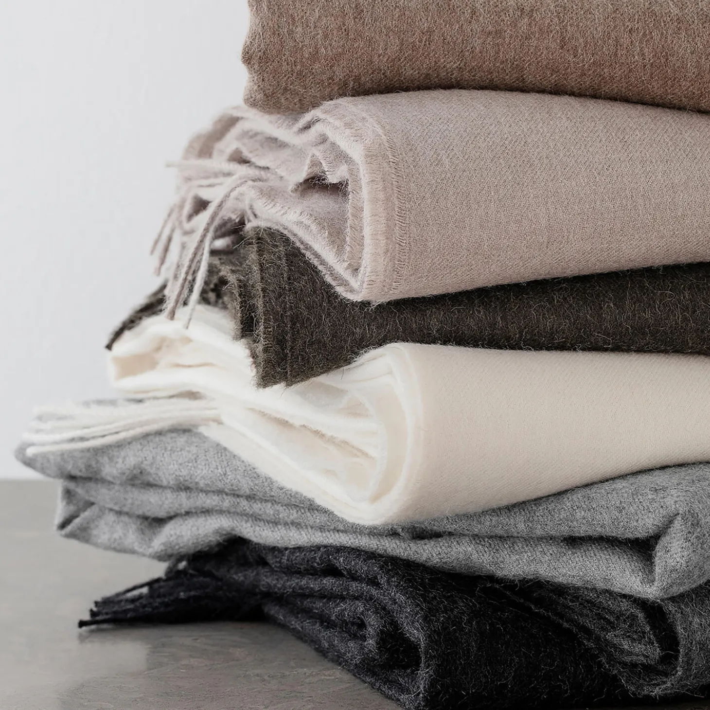 Luxury pledd, dark grey