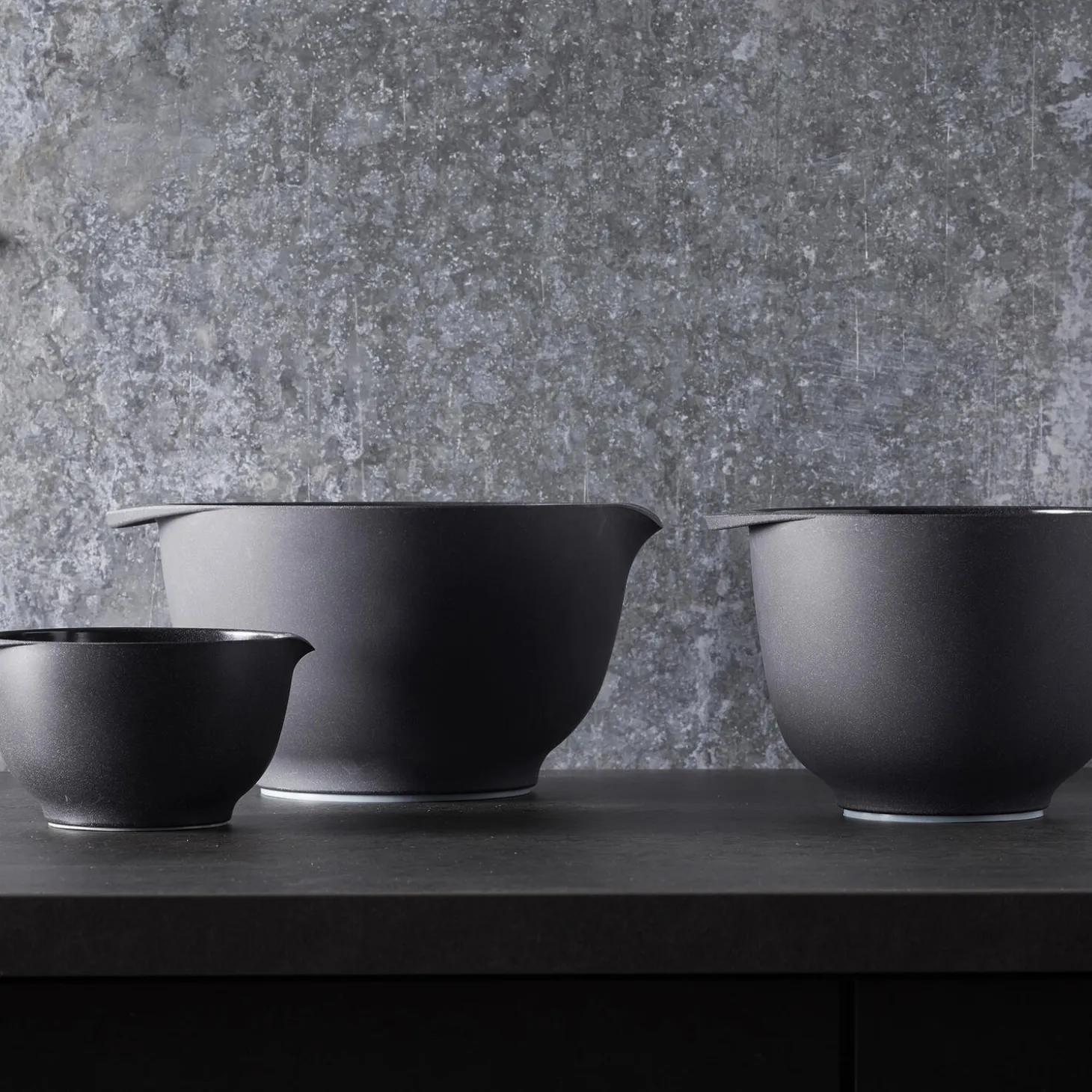 Margrethebolle, pebble svart