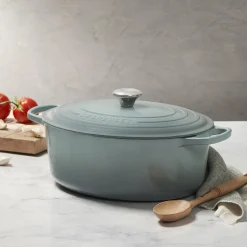 Signature støpejern oval gryte Ø 31 cm, sea salt