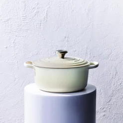 Signature støpejern rund gryte Ø 26 cm, meringue
