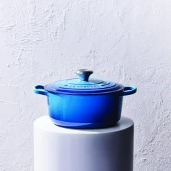Signature støpejern rund gryte Ø 20 cm, azure blue