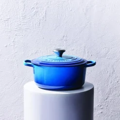 Signature støpejern rund gryte Ø 24 cm, azure blue