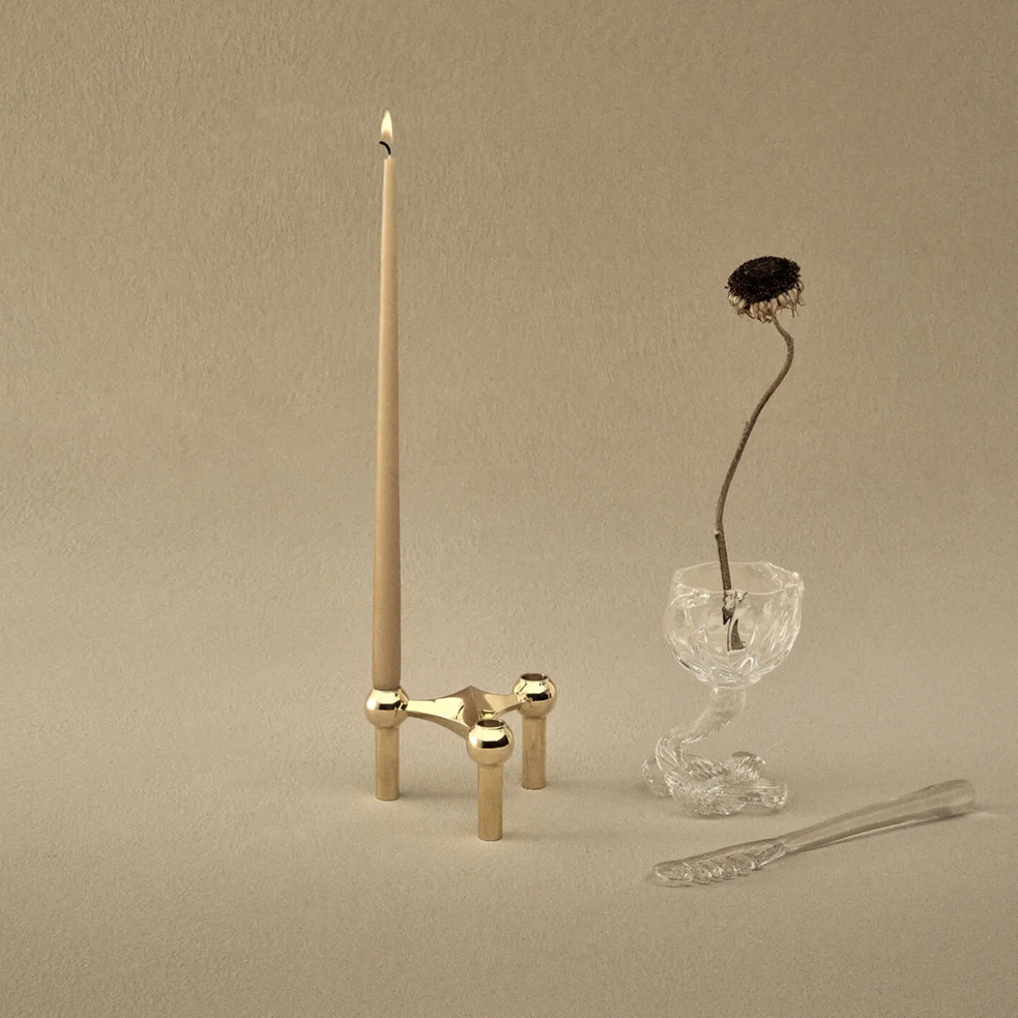 STOFF Nagel lysestake, messing